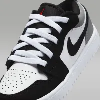 Nike Jordan 1 Low Alt SE Little дитячі Кросівки колір білий