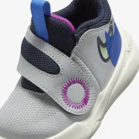 Nike Team Hustle D 11 SE Baby/Toddler Кроссовки цвет серый