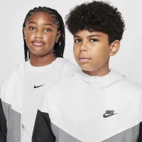 Nike Sportswear Windrunner Big дитячі Hooded Repel Куртка (Extended Size) колір білий
