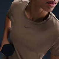 Nike One Classic жіноча Dri-FIT Short-Sleeve Top колір коричневий