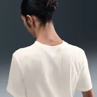 Nike Sportswear N7 Crew-Neck футболка цвет белый