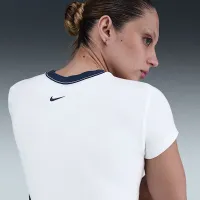 Nike Sportswear Chill Knit жіноча Slim Cropped футболка колір білий
