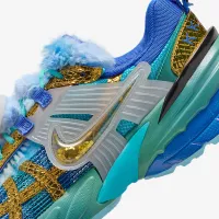 Nike жіноча V2K Run x Doernbecher Freestyle 