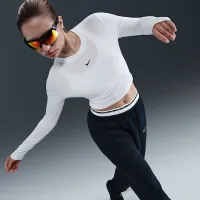 Nike Sportswear Chill Knit женская Slim Long-Sleeve Cropped Top цвет белый