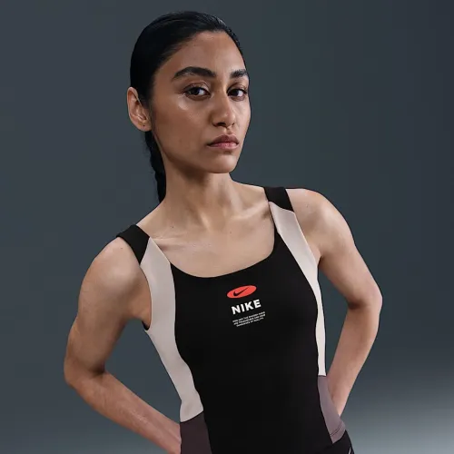 Nike One женская Dri-FIT Tank Top цвет черный
