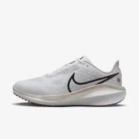 Nike Vomero 17 жіноча Road Running Кросівки колір фіолетовий