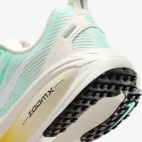 Nike Vomero 18 женская Road Running Кроссовки цвет зеленый