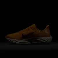 Nike Pegasus Plus LV8 чоловічі Road Running Кросівки Yellow