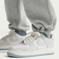 Nike Solo Swoosh мужские Fleece Open-Hem Pants цвет серый