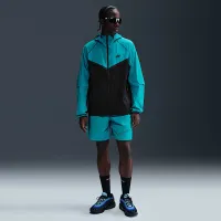 Nike Tech чоловічі Woven Куртка колір зелений