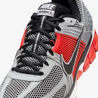 Nike Zoom Vomero 5 чоловічі Кросівки колір сірий