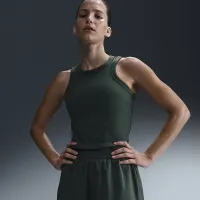 Nike One Fitted жіноча Dri-FIT Cropped Tank Top колір зелений