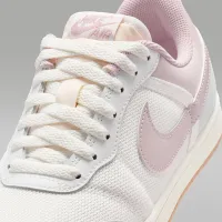 Nike Air Jordan Skyline Low женская Кроссовки цвет белый