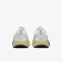 Nike MC Trainer 3 чоловічі для тренування Кросівки колір білий