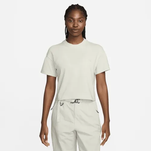 Nike ACG жіноча Dri-FIT ADV футболка колір зелений