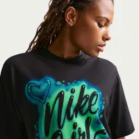 Nike Sportswear Essentials женская Boxy футболка цвет черный