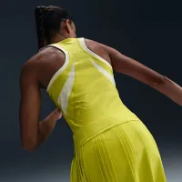 NikeCourt Slam жіноча Dri-FIT Tennis Tank Top колір зелений