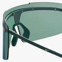 Nike Echo Shield Mirroколір червоний Sunglasses колір зелений