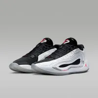 Nike Luka 4 