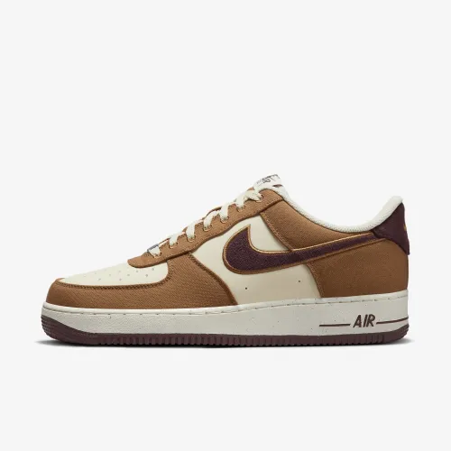 Nike Air Force 1 '07 LV8 чоловічі Кросівки колір коричневий