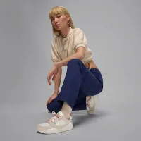 Nike Jordan CMFT Era жіноча Кросівки колір білий