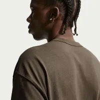 Nike Sportswear Premium Essentials мужские Long-Sleeve футболка цвет коричневый