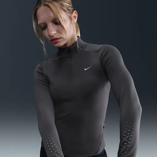 Nike Swift женская Therma-FIT ADV 1/4-Zip Running Top with Reflective Accents цвет серый