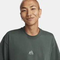 Nike ACG мужские футболка цвет зеленый