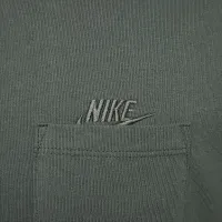 Nike Sportswear Premium Essentials чоловічі Pocket футболка колір зелений