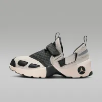 Nike Jordan Trunner LX женская Кроссовки цвет коричневый
