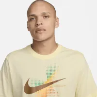 Nike Sportswear чоловічі футболка колір коричневий