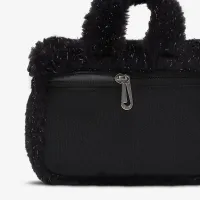 Nike Big детские Faux Fur Crossbody сумка (1L) цвет черный