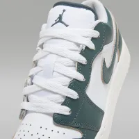 Nike Air Jordan 1 Low SE Big Kids Кроссовки цвет зеленый
