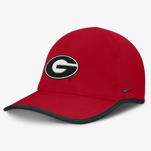 Georgia Bulldogs On-Field Featherlight чоловічі Nike Dri-FIT College Adjustable Hat колір червоний