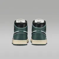 Nike Air Jordan 1 Mid SE жіноча Кросівки колір білий