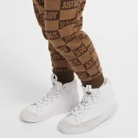 Nike Sportswear Textuколір червоний Club Little дитячі Fleece Joggers колір коричневий