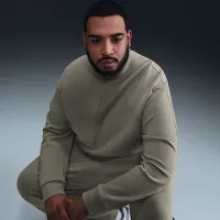 Nike 24.7 ImpossiblySoft чоловічі Dri-FIT 1/2-Zip Top колір зелений