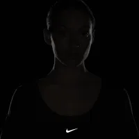Nike One Classic жіноча Dri-FIT Short-Sleeve Cropped Twist Top колір чорний
