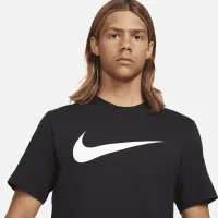 Nike Sportswear Swoosh чоловічі футболка колір чорний