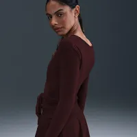 Nike One Relaxed жіноча Dri-FIT Top колір червоний