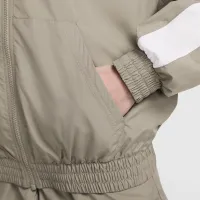Nike Sportswear Classic Wovens женская Loose UV Hooded Куртка цвет зеленый