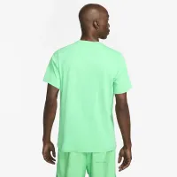 Nike Sportswear Club чоловічі футболка колір зелений