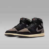 Nike Air Jordan 1 Mid SE чоловічі Кросівки колір чорний