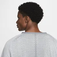 Nike TechKnit чоловічі Dri-FIT ADV Short-Sleeve Running Top колір сірий
