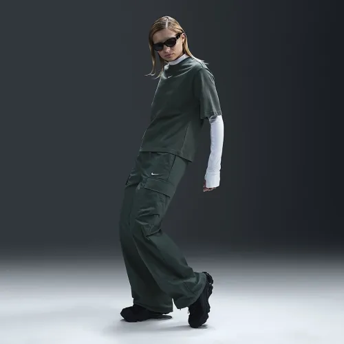 Nike Sportswear Everything Wovens женская Mid-Rise Cargo Pants цвет зеленый
