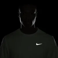 Nike Miler чоловічі Dri-FIT UV Short-Sleeve Running Top колір зелений