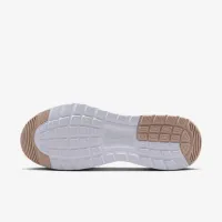 Nike Air Max Nuaxis жіноча Кросівки колір білий