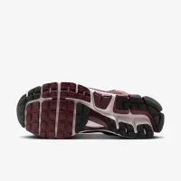 Nike Zoom Vomero 5 чоловічі Кросівки колір червоний