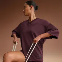 NikeSKIMS Airy жіноча оверсайз V-Neck футболка колір червоний