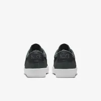 Nike SB Blazer Low Pro GT чоловічі Кросівки колір зелений